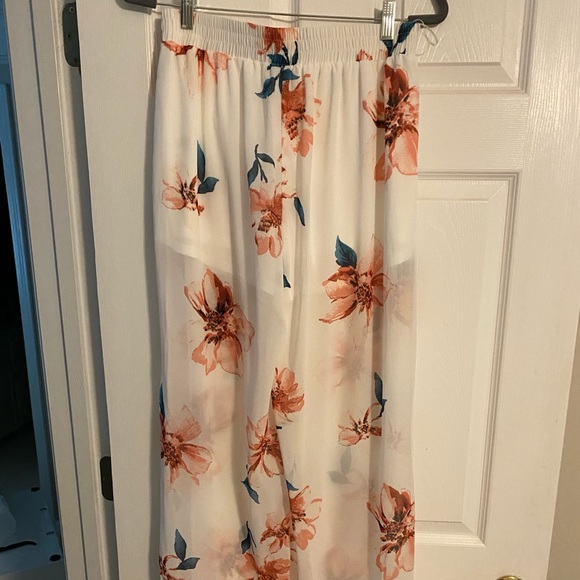 Floral pants - Picture 5 of 10